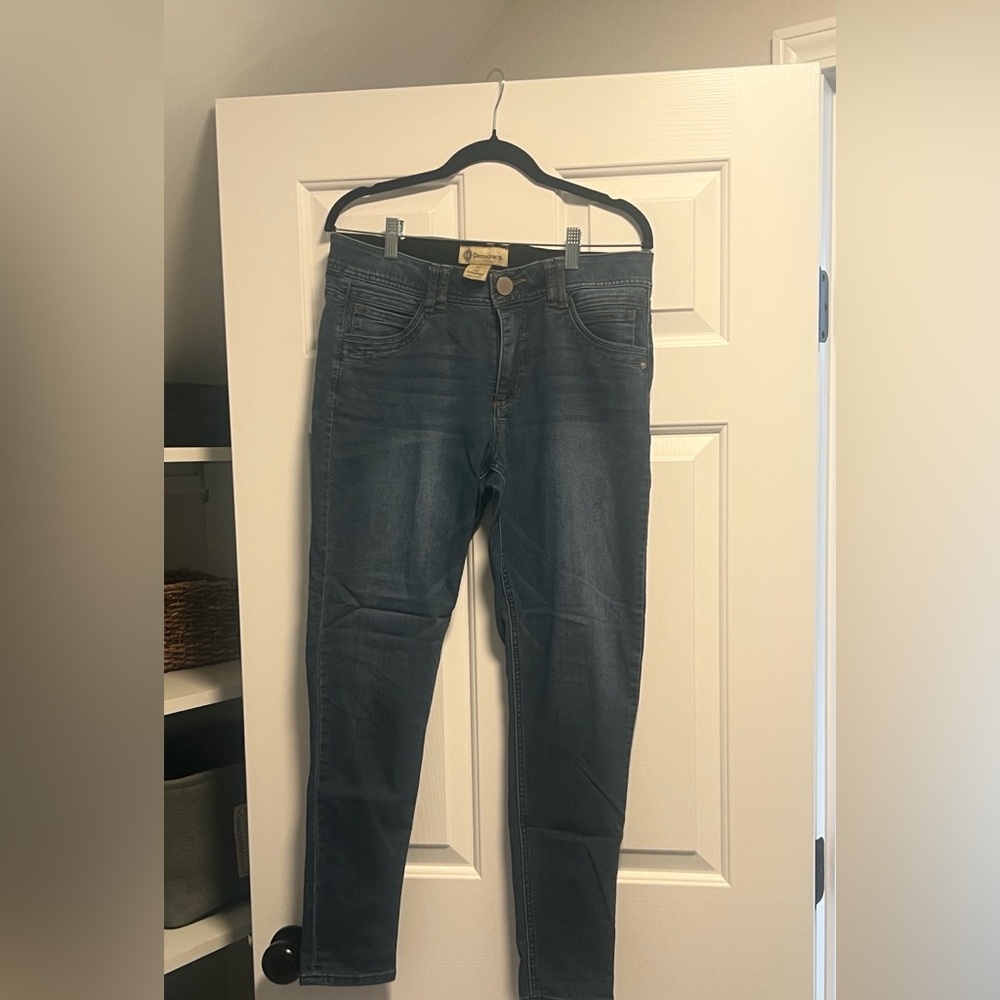 Democracy Women's Skinny Jeans in Medium Blue Wash